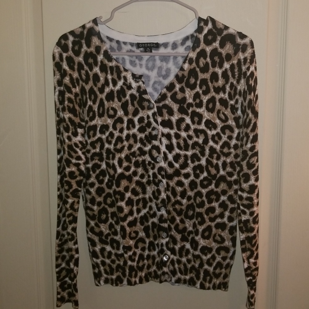 Medium animal print cardigan